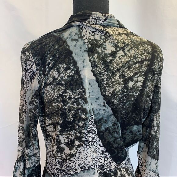 MELANIE Lyne Olive green ivory black multicoloured abstract wrap blouse Sz S - Picture 7 of 11